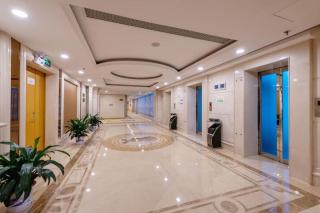 Vienna International Hotel Shenzhen North Station Branch - 1