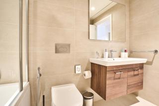 Mercury One Bedroom Haven with Fantastic Views - 1