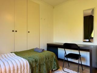 Partille Worker Stay - 5 Bedrooms, Free Parking - 2