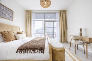 Bloomfields 2BR in Lamar Residence - Raha Beach - 7