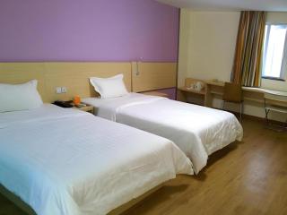 7 Days Inn Fengcheng Renmin Road - Fengcheng - 9