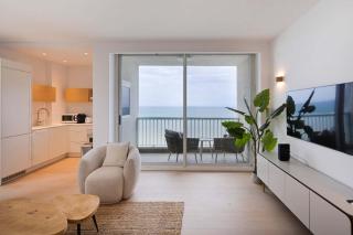 Blue Sea 2BR in front of the beach by HolyGuest - 0