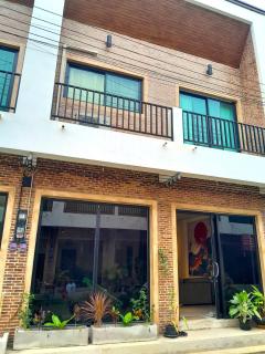 The Town House - 6