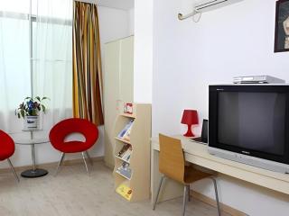 Super 8 Hotel Guangzhou Huanghuagang Branch - Guangzhou - 4