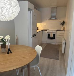 Peaceful house with own SAUNA, FREE PARKING - 4