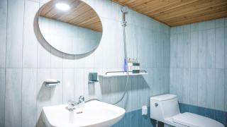 Jeonju Hanok Maeul Sukbak Byeolbit Goong - 2