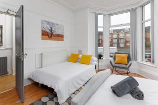 FLATZY - 6 bed Oasis Close to Football Stadiums - 3