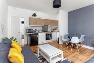 FLATZY - Stylish Abode on Doorstep of Sefton Park *10 minutes to Centre* - 0