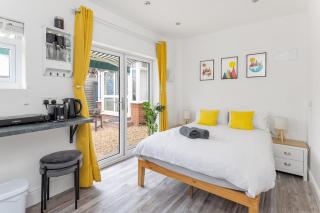 Flatzy - Charming Garden Annexe in Aigburth with Kitchenette - 0