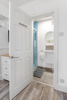 Flatzy - Charming Garden Annexe in Aigburth with Kitchenette - 8