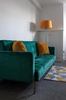 FLATZY - Modern Apartment Close to Football Stadiums - 4