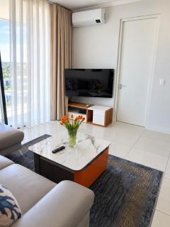 Ellipse Waterfall Apartment - 6