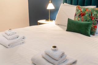 Stylish 1BR APT in West Perth with Parking - 6