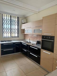 Two bedroom Townhouse in East Legon - 5