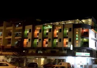 Place2Stay @ RH Plaza Hotel - 7