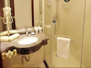 GreenTree Inn Xuzhou High Speed Railway Zhangqian Square Business Hotel - 8