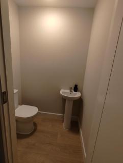 The Meadows- Cozy private room & Free Parking - 7