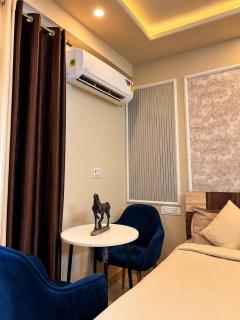 RM Cozy Couple Stay Jaipur - 6