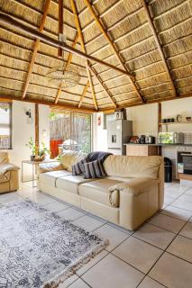 The Thatched Cottage - 4