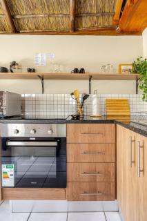 The Thatched Cottage - 6