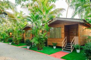 Majestic Beach Comforts - Beachfront - 3