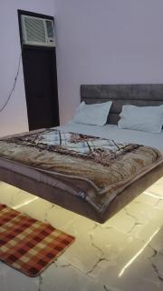 Hotel red crown - 2