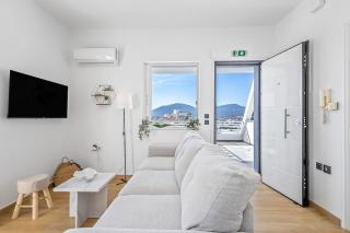 Sunny Penthouse overlooking Chalkida - 8