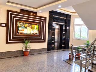 Hotel Royal stay - 2