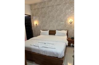 FabHotel RM Royale - 6