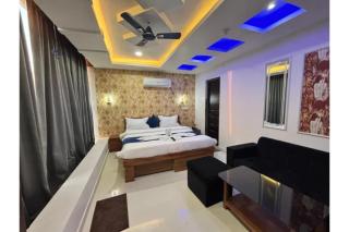 FabHotel RM Royale - 2