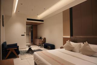 Sarovar Elite Hotel Navsari - 2