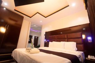 D'Afrique Continental Hotel & Suites - 8