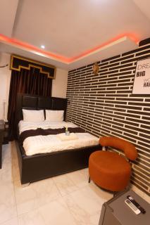 D'Afrique Continental Hotel & Suites - 5