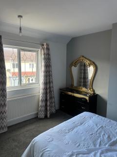 Stunning 3-Bed House in Middlesbrough - 3