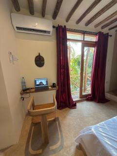 Zanzirangi House - 1