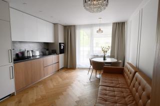 Premium 2 Bedroom Apartment Trendy City Center, Large Terrace & Free Parking - 3
