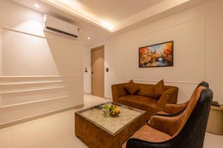 Hotel Curio Royal Crest - 5