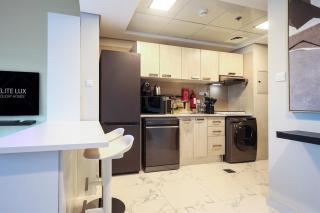 Cozy 2Br Getaway Minutes From Expo City, Dubai - 4