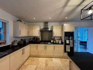 Entire home in Westport Ireland - 9