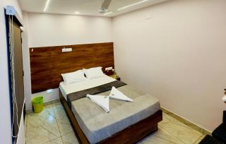 GREENS INN near Madras High Court and Harbour Chennai Port - 6