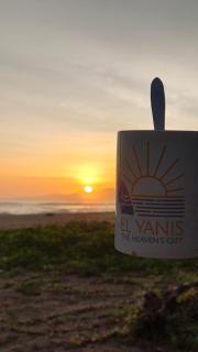 Surf El Yanis Creamsand Longbeach Resort - 2