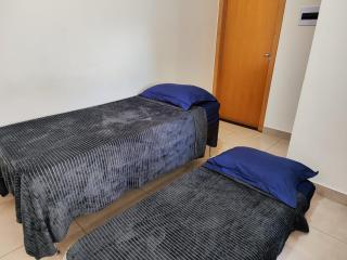 C103 · C103 Ótima localização - Próx. Hosp. Hugo - 7