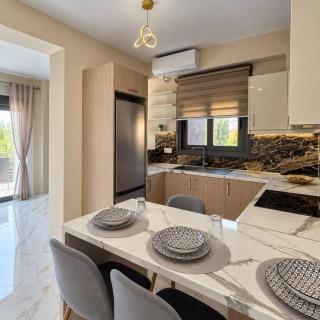 Panorama Apartments - Relaxing Stays with Shared Pool - 6