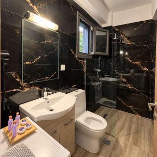 Panorama Apartments - Relaxing Stays with Shared Pool - 1