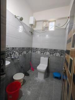 Cozy villa Near Hyderabad Shamshabad Rajiv Gandhi International Airport - 6
