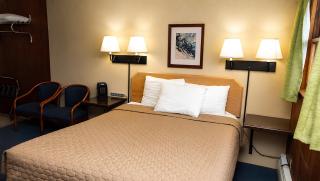 Indianhead Ironwood Hotel - 3