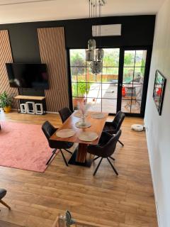Autumn House - 6