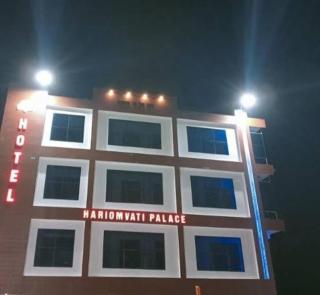 Hotel Hariomvati Palace - 8