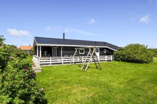 Feriehus Med Indhegnet Terrasse Ved Havet Sj281 - 0