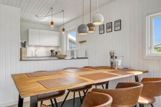 Feriehus Med Indhegnet Terrasse Ved Havet Sj281 - 1